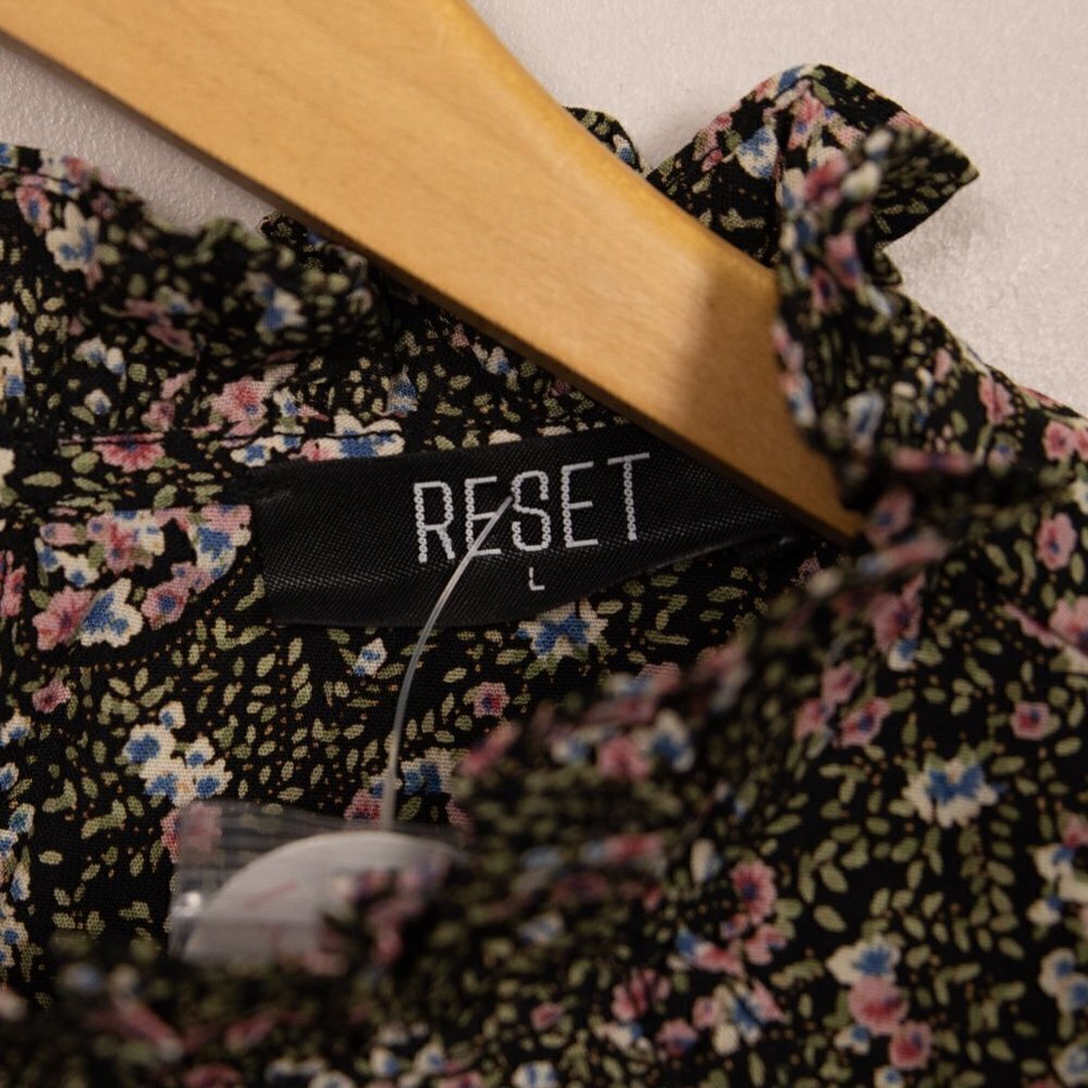 Reset by Jane floral ruffle blouse-L - Picture 3 of 5